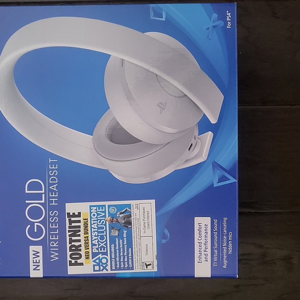 Playstation gold wireless headset Fortnite White